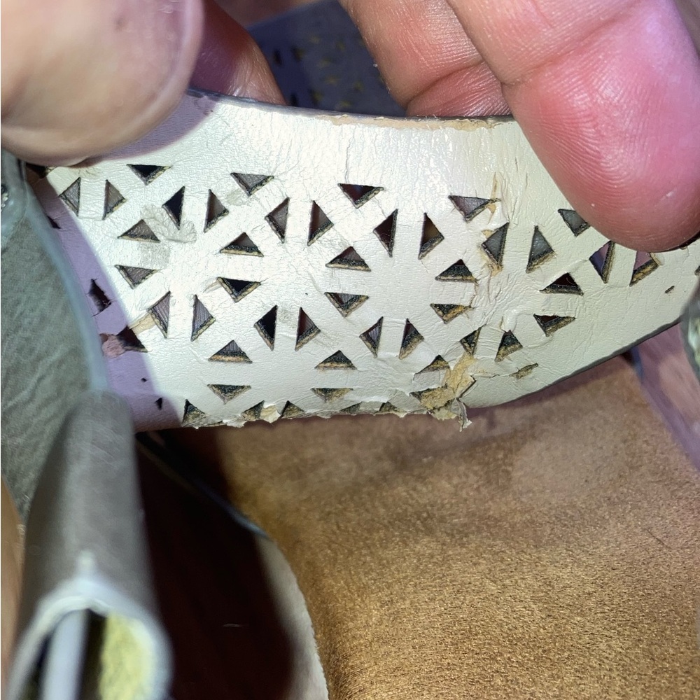 Laser Cut Faux Leather Platform Wood Style Sandal Heels by Not Rated sz 9 - Picture 9 of 9